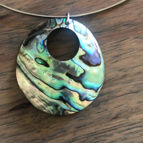 Shell necklace - Picture 4 of 6